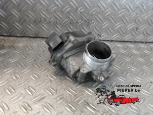 Gebruikte Gasklephuis Volkswagen Caddy III (2KA,2KH,2CA,2CH) 1.6 TDI 16V Prijs € 52,50 Margeregeling aangeboden door Autosloperij Pieper BV