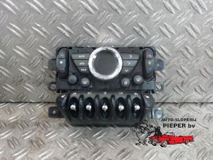 Gebruikte Chaufage Bedieningspaneel Mini Mini (R56) 1.6 16V Cooper Prijs op aanvraag aangeboden door Autosloperij Pieper BV