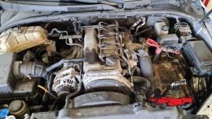 Gebruikte Motor Kia Sorento I (JC) 2.5 CRDi 16V Prijs € 1.500,00 Margeregeling aangeboden door Autosloperij Pieper BV