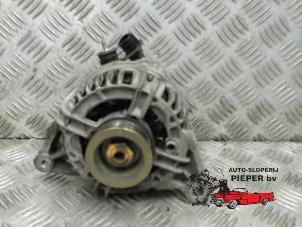 Gebruikte Dynamo Toyota Corolla (E12) 1.6 16V VVT-i Prijs € 52,50 Margeregeling aangeboden door Autosloperij Pieper BV