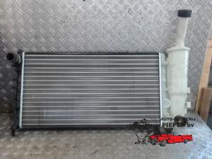 Gebruikte Radiateur Fiat Punto II (188) 1.2 60 S Prijs op aanvraag aangeboden door Autosloperij Pieper BV