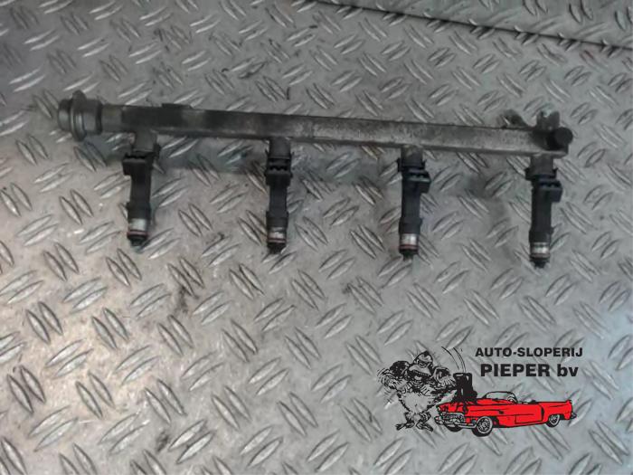 Gebruikte Verstuiver brug Chevrolet Captiva (C100) 2.4 16V 4x2 Prijs € 125,00 Margeregeling aangeboden door Autosloperij Pieper BV