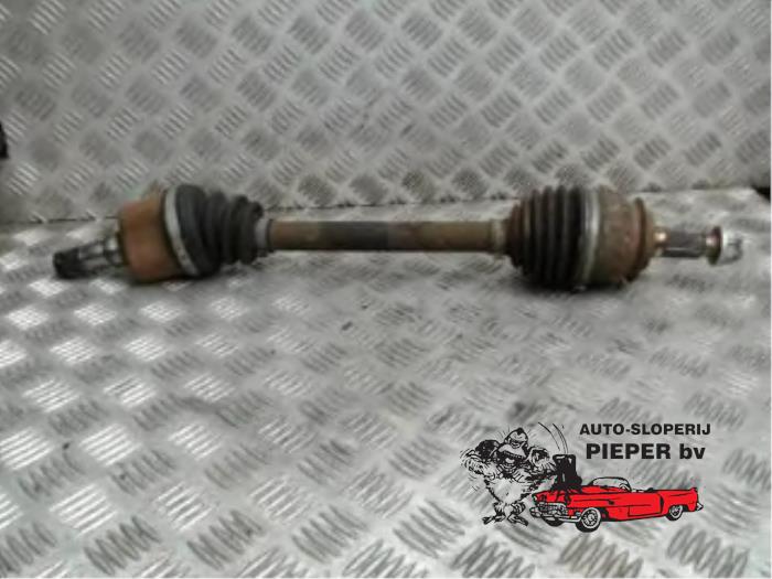 Gebruikte Steekas links-voor Mini Mini (R56) 1.6 16V Cooper Prijs € 40,00 Margeregeling aangeboden door Autosloperij Pieper BV