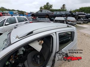 Gebruikte Dakdrager set Chevrolet Spark 1.0 16V Bifuel Prijs € 60,00 Margeregeling aangeboden door Autosloperij Pieper BV