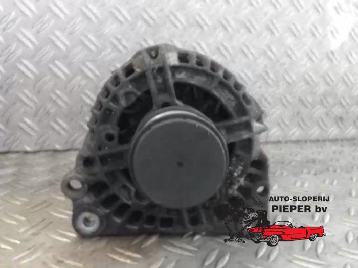 Gebruikte Dynamo Volkswagen Lupo (6X1) 1.2 TDI 3L Prijs € 42,00 Margeregeling aangeboden door Autosloperij Pieper BV