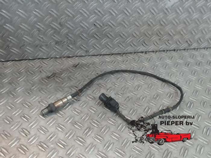 Gebruikte Lambda Sonde Volkswagen Transporter/Caravelle T5 2.5 TDi Prijs € 52,50 Margeregeling aangeboden door Autosloperij Pieper BV