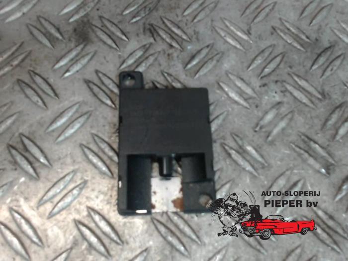 Antenne bluetooth Mini Mini (R56), 2006 / 2013 1.6 16V Cooper, Hatchback, Benzine, 1.598cc, 90kW (122pk), FWD, N12B16A; N16B16A, 2009-09 / 2013-11, MF31; MF32; MF33; SU31; SU32 (Gebruikt)