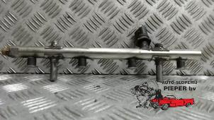 Gebruikte Injector brug Volkswagen Golf VII (AUA) 2.0 GTI 16V Performance Package Prijs € 52,50 Margeregeling aangeboden door Autosloperij Pieper BV