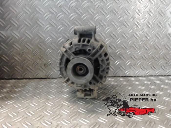 Dynamo van een Ford Transit 2.0 TDdi 16V 260S 2003