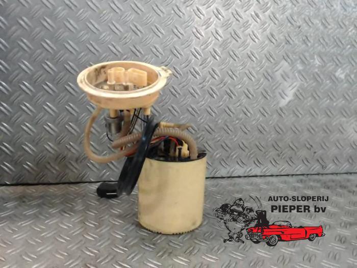 Gebruikte Tank element Pomp Audi A6 (C7) 2.0 TDI 16V Prijs € 52,50 Margeregeling aangeboden door Autosloperij Pieper BV