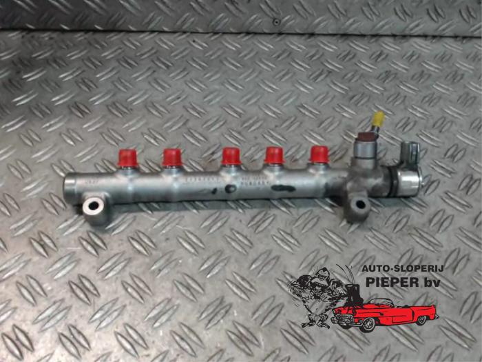 Gebruikte Common rail (Injectie) Volvo V40 (MV) 2.0 D4 16V Prijs € 52,50 Margeregeling aangeboden door Autosloperij Pieper BV