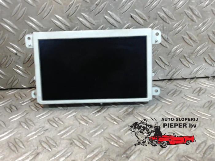 Gebruikte Display Interieur Audi A6 (C6) 2.4 V6 24V Prijs € 78,75 Margeregeling aangeboden door Autosloperij Pieper BV