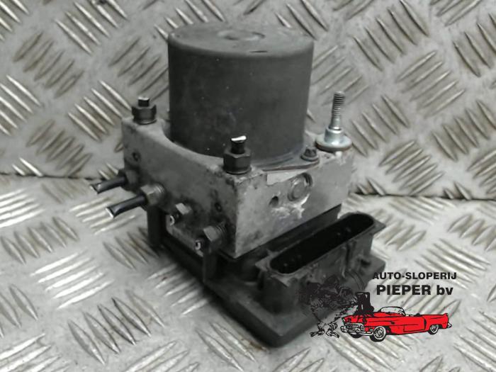 Gebruikte ABS Pomp Fiat Punto II (188) 1.3 JTD 16V Prijs € 52,50 Margeregeling aangeboden door Autosloperij Pieper BV