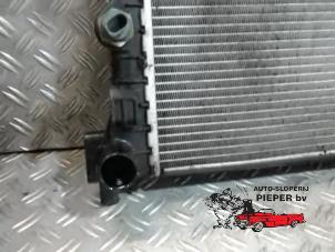 Radiateur van een Audi A1 (8X1/8XK) 1.2 TFSI 2011