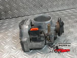 Gebruikte Gasklephuis Volkswagen Golf III Cabrio Restyling (1E7) 2.0 Prijs € 52,50 Margeregeling aangeboden door Autosloperij Pieper BV