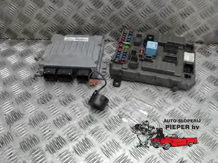 Gebruikte Computer Motormanagement Citroen C5 I Berline (DC) 2.0 HPI 16V Prijs € 183,75 Margeregeling aangeboden door Autosloperij Pieper BV