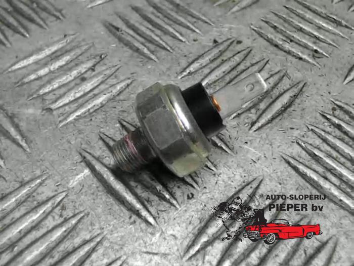 Gebruikte Oliedruk sensor Suzuki Swift (ZA/ZC/ZD1/2/3/9) 1.3 VVT 16V Prijs € 10,50 Margeregeling aangeboden door Autosloperij Pieper BV