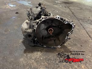 Gebruikte Versnellingsbak Fiat Scudo (270) 2.0 D Multijet Prijs € 420,00 Margeregeling aangeboden door Autosloperij Pieper BV