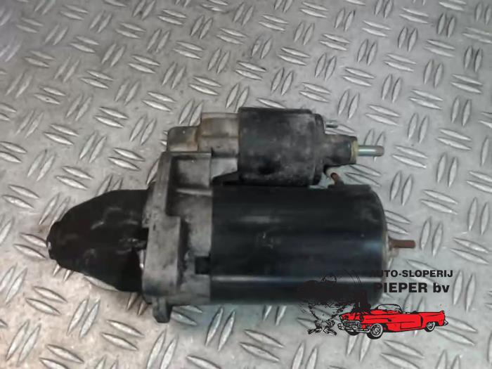 Gebruikte Startmotor Volkswagen Passat (3B3) 2.3 V5 20V Prijs € 42,00 Margeregeling aangeboden door Autosloperij Pieper BV