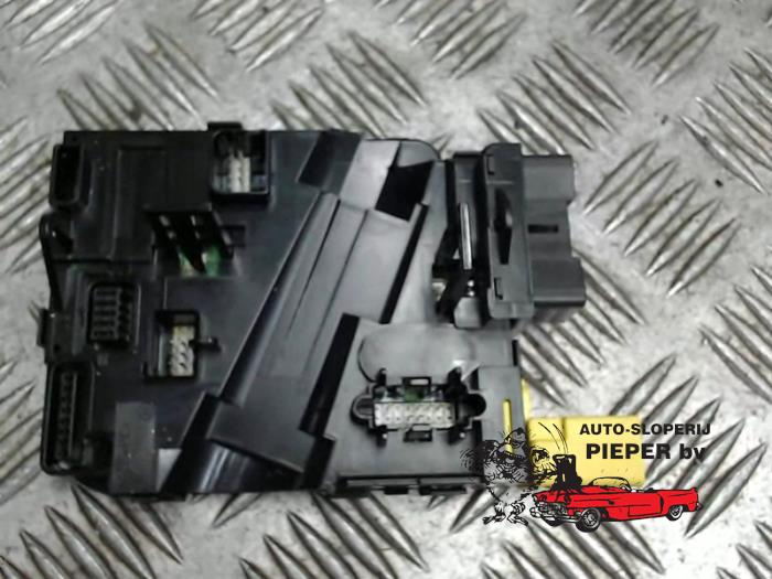 Stuurkolom Huis Ford Ka II 1.2 - 28160372 Stuurkolom Huis Ford Ka II 1.2 - 28160372