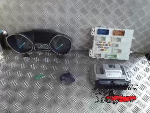 Gebruikte Computer Motormanagement Ford Focus 3 1.0 Ti-VCT EcoBoost 12V 100 Prijs € 288,75 Margeregeling aangeboden door Autosloperij Pieper BV