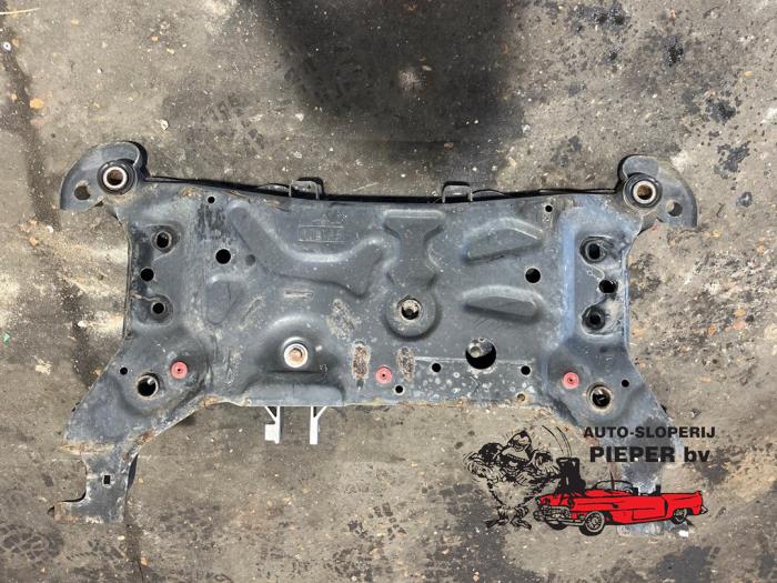 Gebruikte Subframe Ford Focus 3 1.0 Ti-VCT EcoBoost 12V 100 Prijs € 78,75 Margeregeling aangeboden door Autosloperij Pieper BV