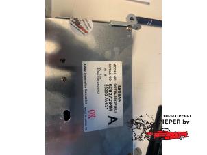 Gebruikte Display Interieur Nissan Primera (P12) 2.0 16V Prijs € 75,00 Margeregeling aangeboden door Autosloperij Pieper BV