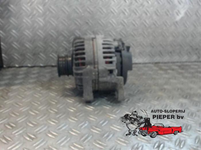 Gebruikte Alternator Opel Zafira (M75) 1.6 16V Prijs € 42,00 Margeregeling aangeboden door Autosloperij Pieper BV