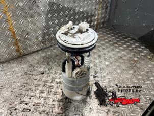 Gebruikte Benzinepomp Nissan Qashqai (J10) 2.0 16V 4x4 Prijs op aanvraag aangeboden door Autosloperij Pieper BV