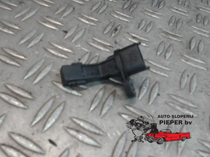 Gebruikte Krukas sensor Mercedes A (W176) 1.6 A-180 16V Prijs € 31,50 Margeregeling aangeboden door Autosloperij Pieper BV