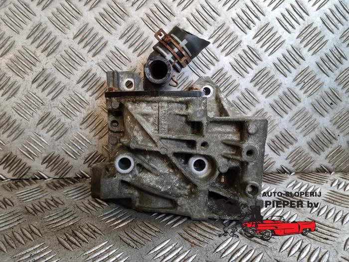 Gebruikte Motorrubber Citroen C2 (JM) 1.1 Prijs € 31,50 Margeregeling aangeboden door Autosloperij Pieper BV