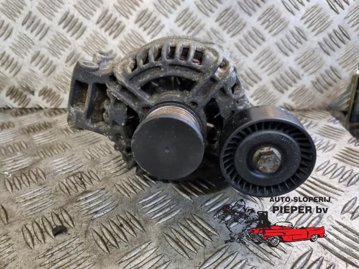 Gebruikte Dynamo BMW 3 serie (E46/4) 316i 16V Prijs € 52,50 Margeregeling aangeboden door Autosloperij Pieper BV