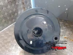 Gebruikte Rembekrachtiger BMW 1 serie (E81) 118d 16V Prijs op aanvraag aangeboden door Autosloperij Pieper BV