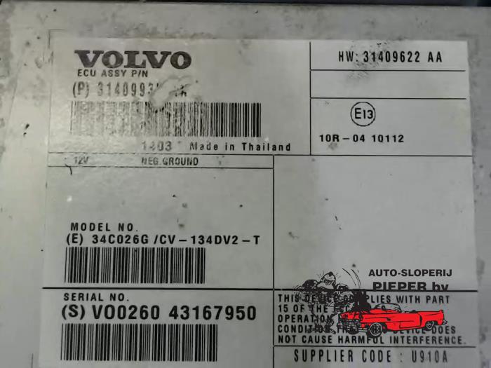 Radio versterker van een Volvo V40 (MV) 1.6 D2 2014