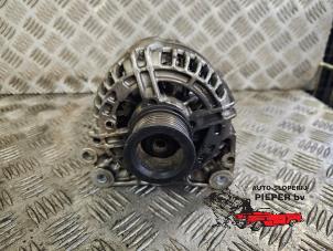 Gebruikte Dynamo Volkswagen Golf IV (1J1) 1.6 16V Prijs € 52,50 Margeregeling aangeboden door Autosloperij Pieper BV