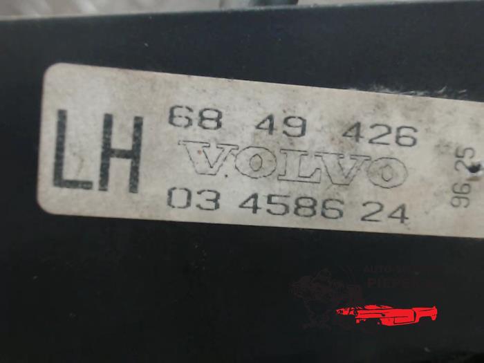 Schakelaar Elektrisch Raam van een Volvo 850 Estate 2.5i 10V 1996