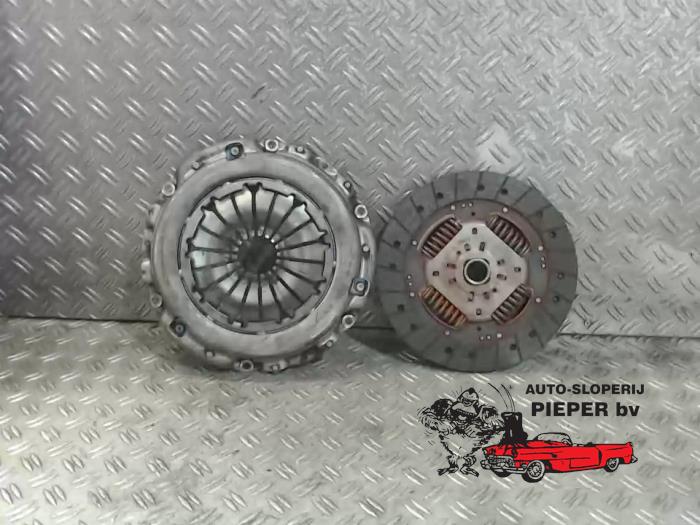 Gebruikte Koppelingsset (compleet) Ford Transit Connect 1.8 TDdi LWB Euro 4 Prijs € 78,75 Margeregeling aangeboden door Autosloperij Pieper BV