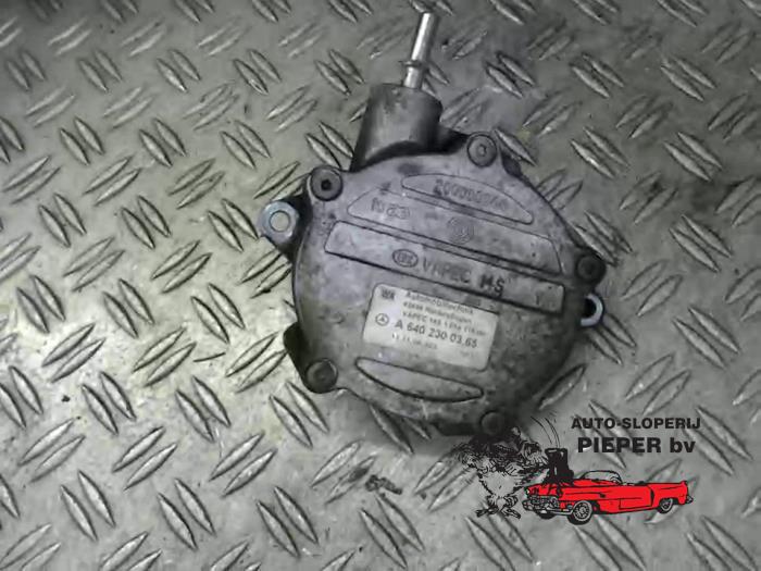 Gebruikte Vacuumpomp (Diesel) Mercedes B (W245) 2.0 B-180 CDI 16V Prijs € 47,25 Margeregeling aangeboden door Autosloperij Pieper BV