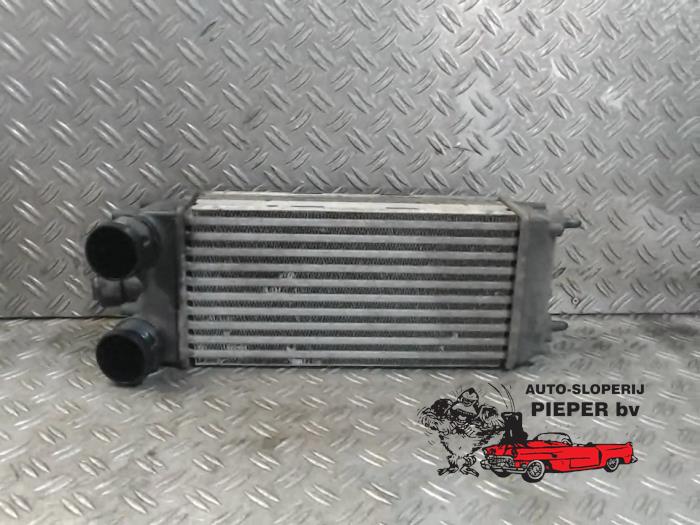 Gebruikte Intercooler Ford Fiesta 6 (JA8) 1.6 TDCi 16V 95 Prijs € 36,75 Margeregeling aangeboden door Autosloperij Pieper BV