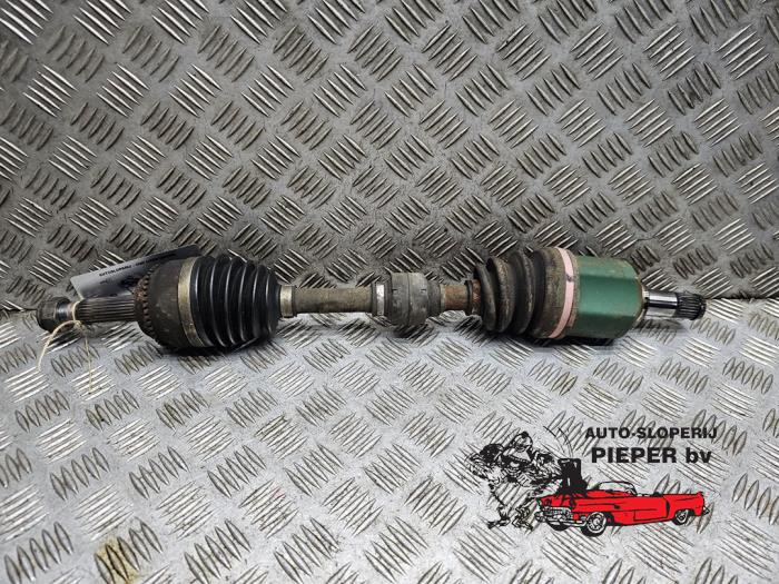 Gebruikte Steekas links-voor Mitsubishi Lancer Wagon (CS/CT) 1.6 16V Prijs € 42,00 Margeregeling aangeboden door Autosloperij Pieper BV