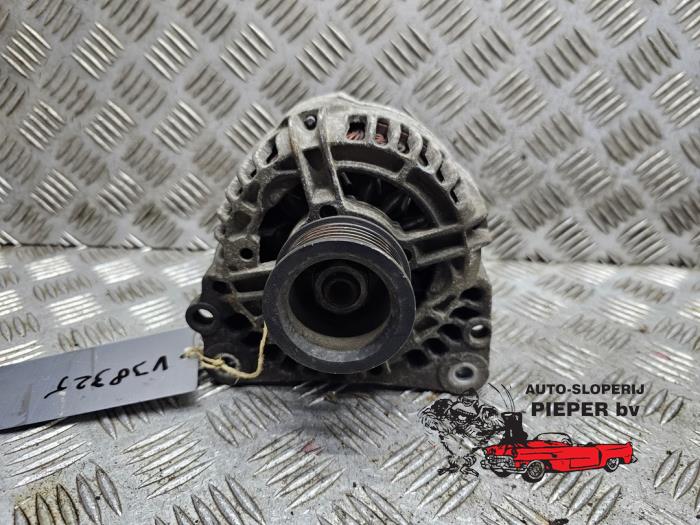 Gebruikte Dynamo Seat Ibiza III (6L1) 2.0 Prijs € 52,50 Margeregeling aangeboden door Autosloperij Pieper BV