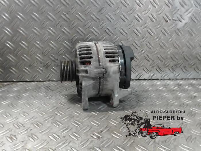 Gebruikte Dynamo Volkswagen New Beetle (9C1/9G1) 2.0 Prijs € 42,00 Margeregeling aangeboden door Autosloperij Pieper BV