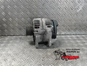 Gebruikte Dynamo Volkswagen New Beetle (9C1/9G1) 2.0 Prijs € 42,00 Margeregeling aangeboden door Autosloperij Pieper BV