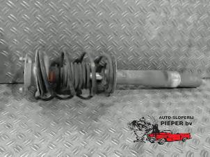 Gebruikte Mac Phersonpoot links-voor BMW 5 serie Touring (E61) 525i 24V Prijs op aanvraag aangeboden door Autosloperij Pieper BV