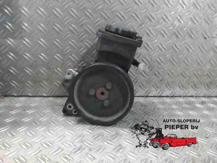 Gebruikte Servopomp BMW X5 (E53) 3.0d 24V Prijs € 42,00 Margeregeling aangeboden door Autosloperij Pieper BV