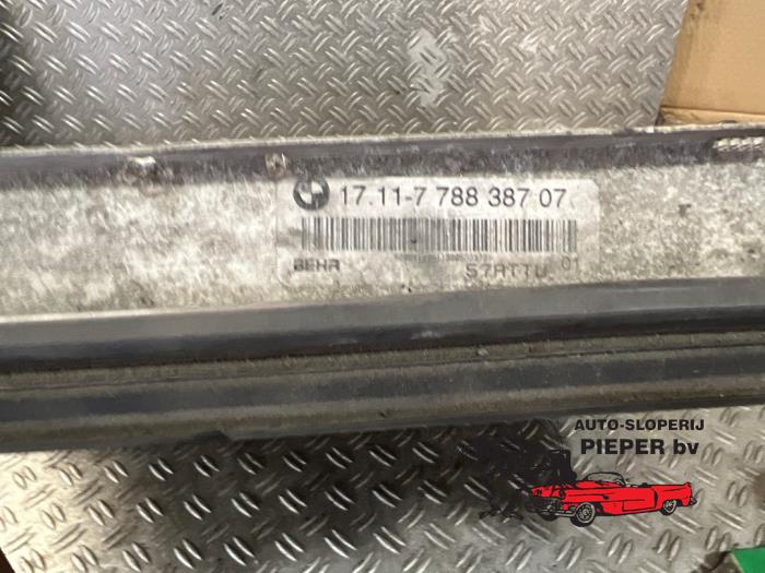 Gebruikte Radiateur BMW X5 (E53) 3.0d 24V Prijs € 78,75 Margeregeling aangeboden door Autosloperij Pieper BV