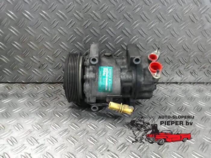 Gebruikte Aircopomp Peugeot 307 CC (3B) 2.0 16V Prijs € 78,75 Margeregeling aangeboden door Autosloperij Pieper BV
