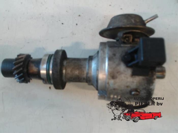 Gebruikte Ontsteking (compleet) Volkswagen Passat Variant (35I) 1.8i CL,GL Prijs € 52,50 Margeregeling aangeboden door Autosloperij Pieper BV