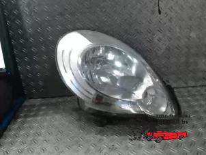 Gebruikte Koplamp rechts Renault Kangoo Express (FW) 1.5 dCi 105 FAP Prijs € 94,50 Margeregeling aangeboden door Autosloperij Pieper BV