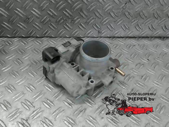 Gebruikte Gasklephuis Fiat Stilo (192A/B) 1.6 16V Prijs € 73,50 Margeregeling aangeboden door Autosloperij Pieper BV